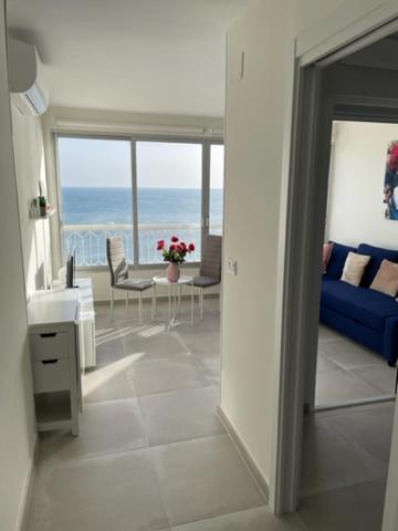 Precioso Apartamento A Estrenar En Primera Linea De Playa Benidorm Dış mekan fotoğraf